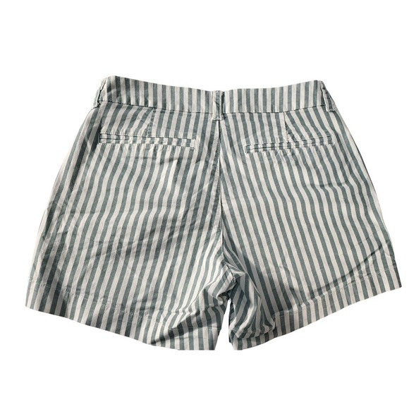 Old Navy Striped Shorts Cuffed Hem Casual Everyday Wear Size 6 - Picture 2 of 8